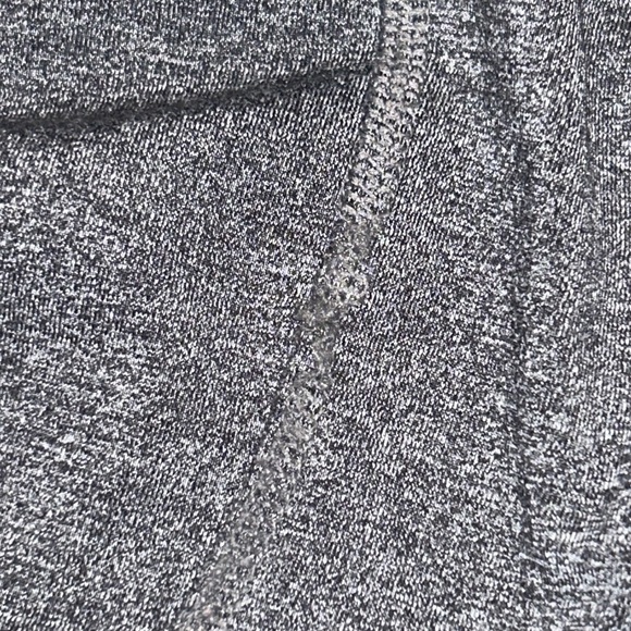 Lululemon Inspire Crop II Legging Size 8 - Picture 7 of 7